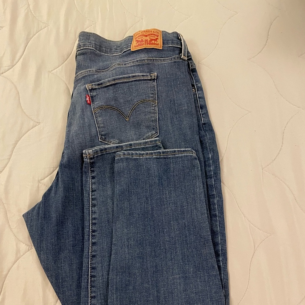 Levi’s 711 Skinny Jeans 20W
